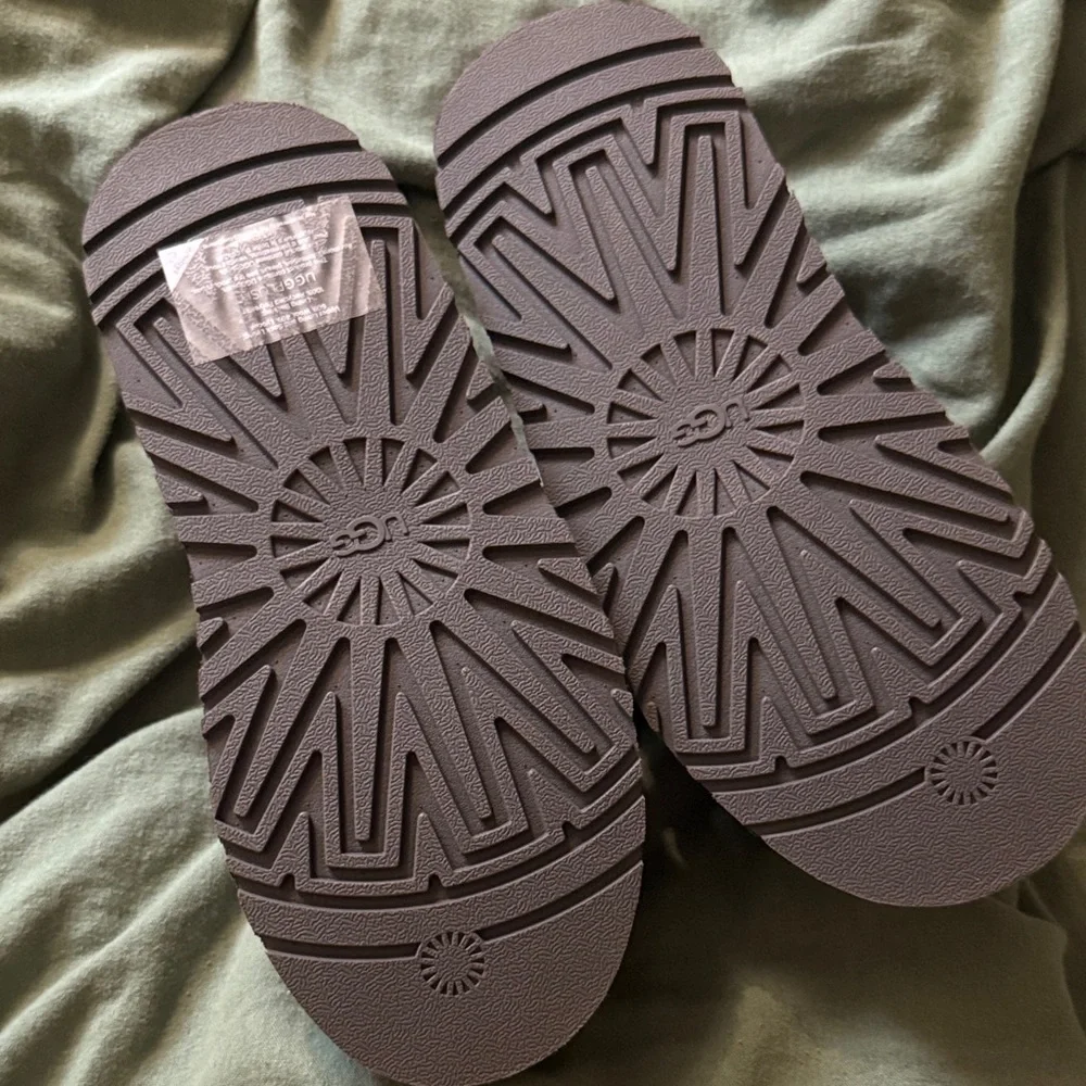 UGG Platform Tazz NEW - Picture 3 of 5